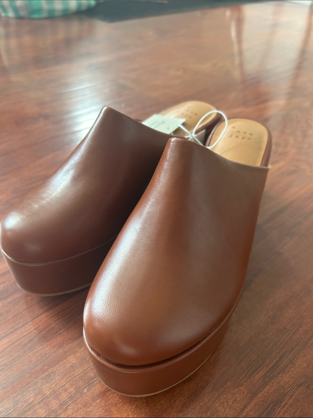 NWT Madison Brown Leather Platform Mules for Women